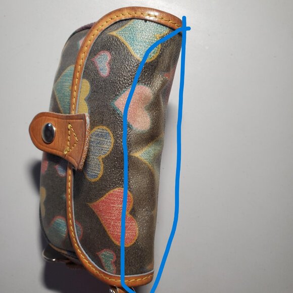 Vintage Y2K Dooney & Bourke Heart logo Wristlet **Read Description** - Picture 10 of 16